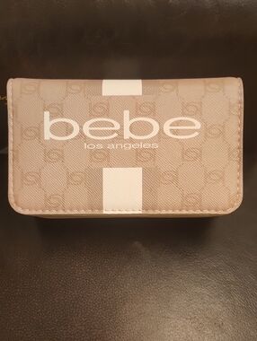 NWT bebe Paisley Flap Crossbody in Light Taupe.